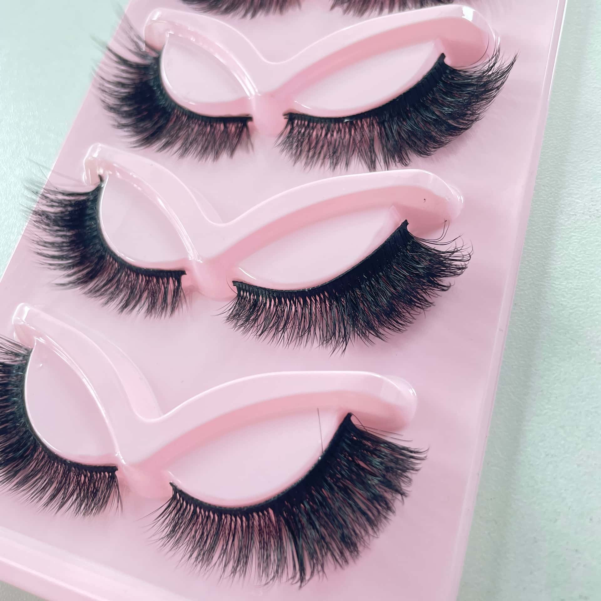Cat-eye style with elongated tail part - 25L — 4