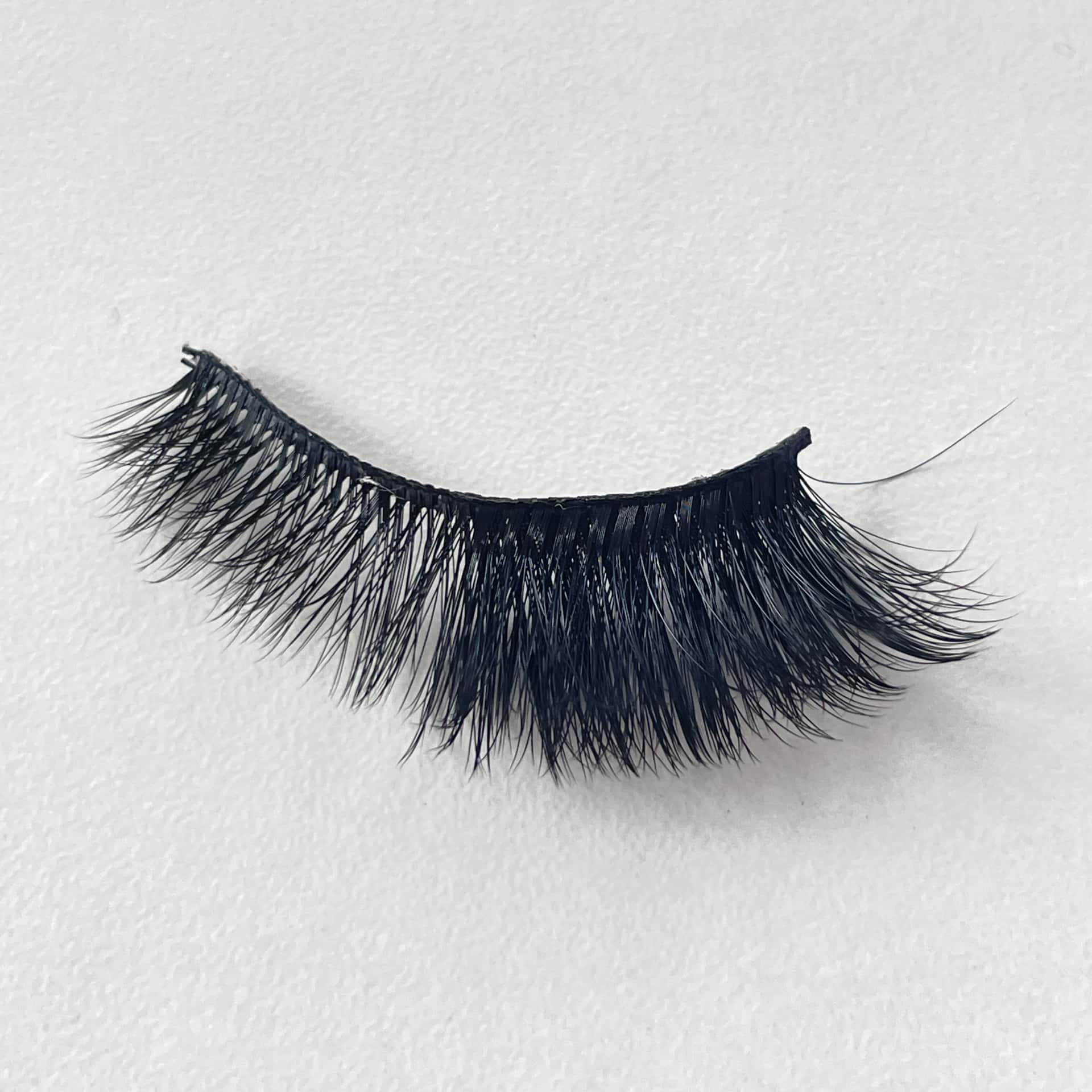 Cat-eye style with elongated tail part - 25L — 5