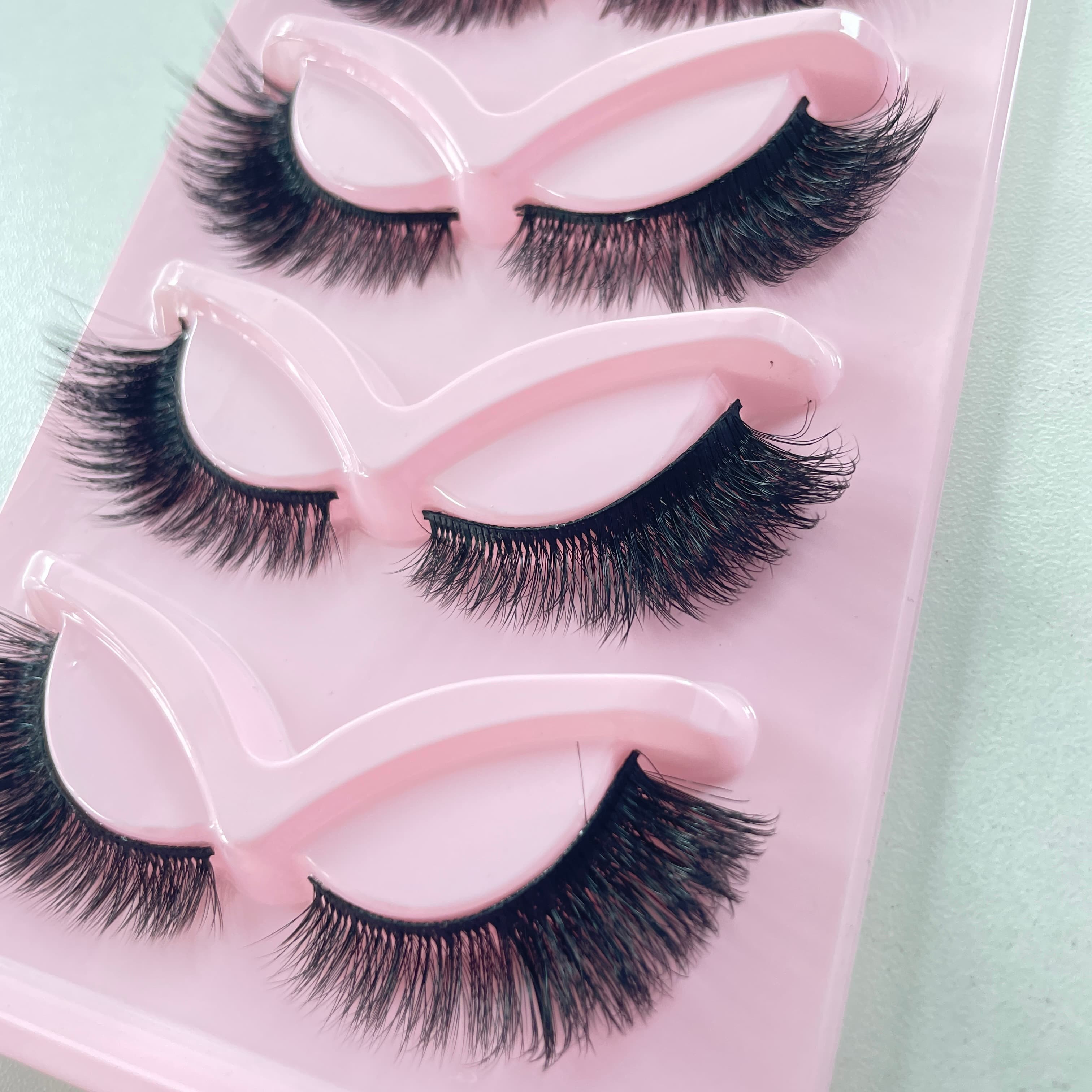 Cat-eye style with elongated tail part - 25L — 4