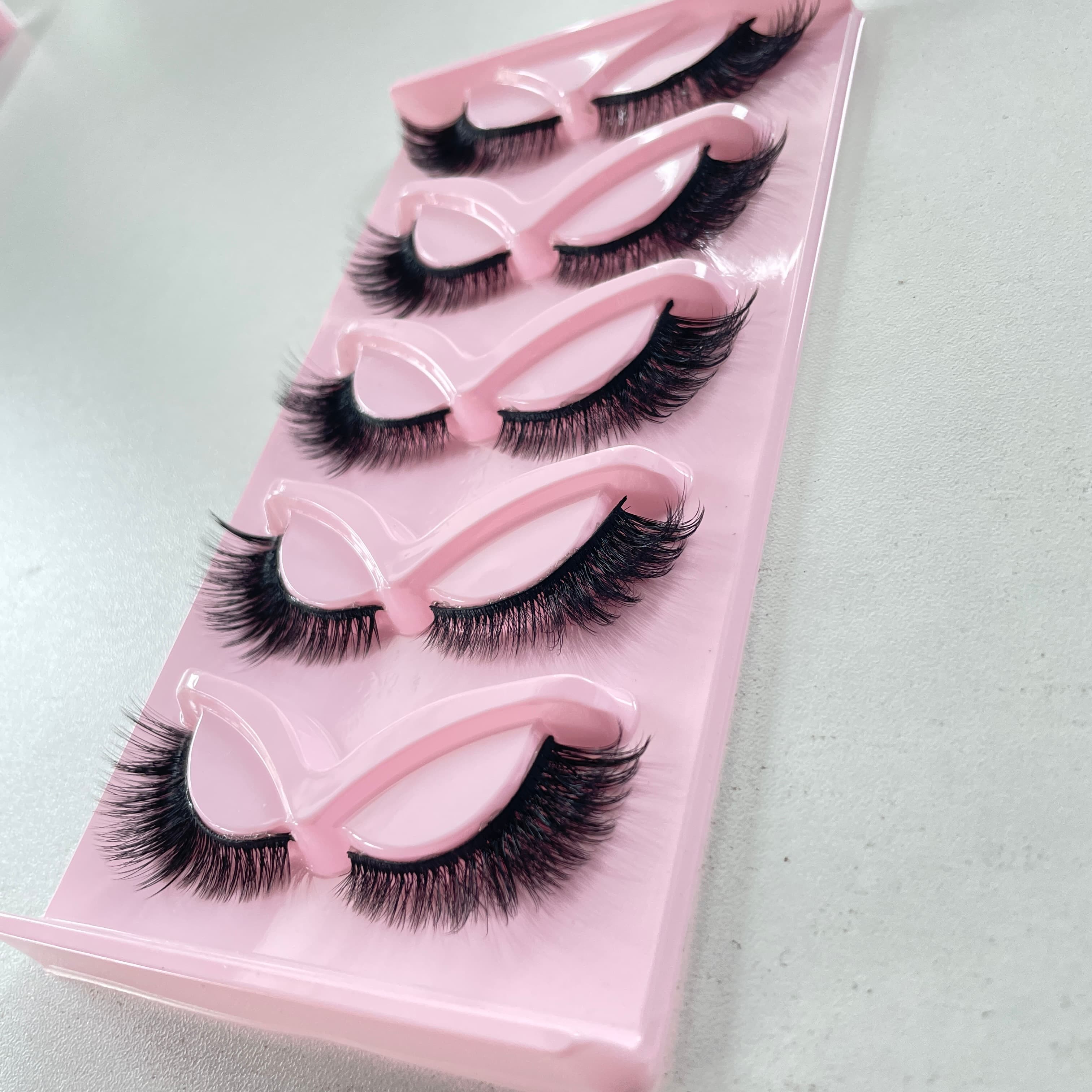Eye-tip lengthened cat-eye style - 27L cover