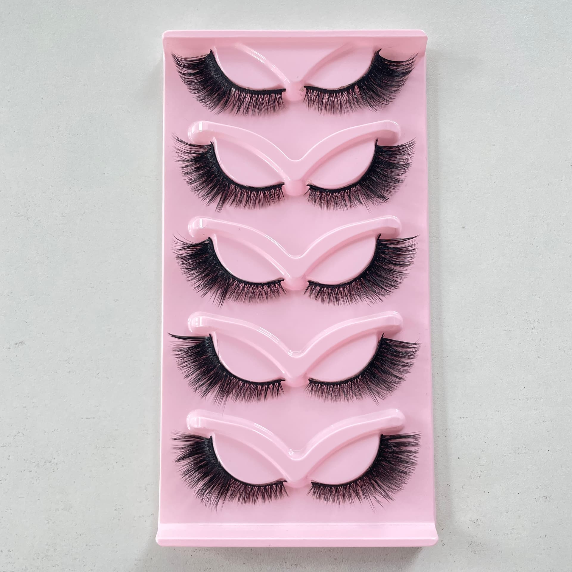 Eye-tip lengthened cat-eye style - 27L